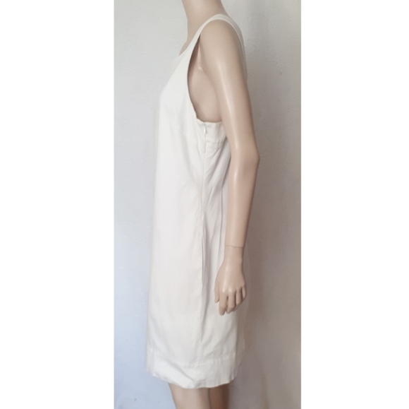 Cassis | Shift Dress with Pockets - Picture 3 of 8